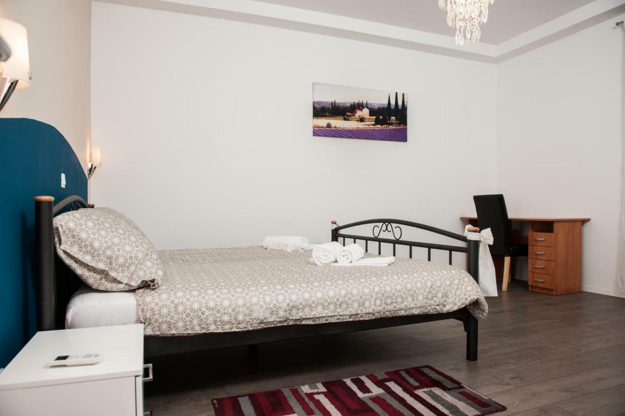 Apartment Simone Спліт Екстер'єр фото