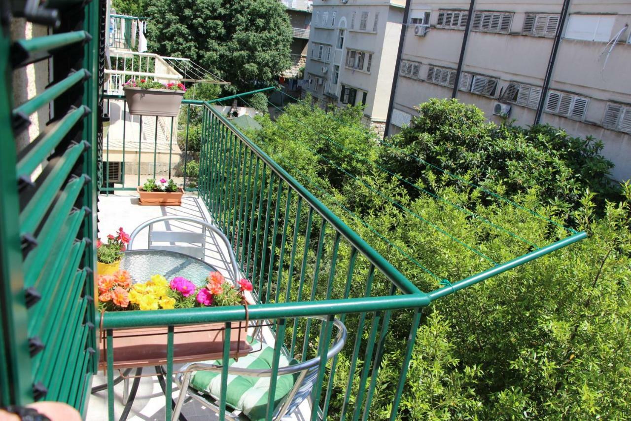 Apartment Simone Спліт Екстер'єр фото